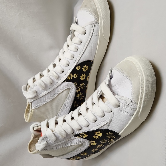 Nike Blazer '77 Jumbo Mid Sunflower Floral Hightop sneakers (m size 9) - Picture 3 of 13